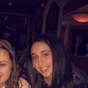 Meet your Posher, Madelyn